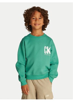 Calvin Klein Jeans Bluza Summer IB0IB02462 Zielony Regular Fit ze sklepu MODIVO w kategorii Bluzy chłopięce - zdjęcie 181095759