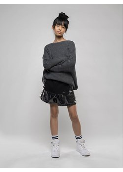 DKNY Szorty materiałowe D34B17 D Czarny Regular Fit - id: 0000303051204 - marki DKNY - 181095899 DKNY Szorty materiałowe D34B17 D Czarny Regular Fit ze sklepu MODIVO w kategorii Spodenki dziewczęce - zdjęcie 181095899