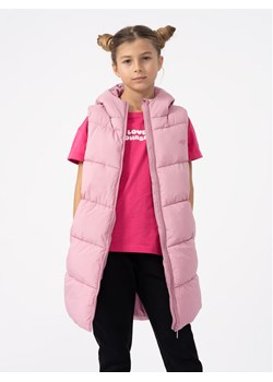 4F Kamizelka 4FJAW23TVJAF046 Różowy Regular Fit ze sklepu MODIVO w kategorii Kamizelki dziewczęce - zdjęcie 181096387