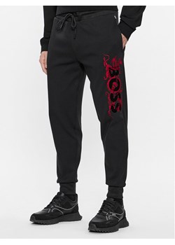 Boss Spodnie dresowe Lamont 199 50510141 Czarny Regular Fit ze sklepu MODIVO w kategorii Spodnie męskie - zdjęcie 181096729