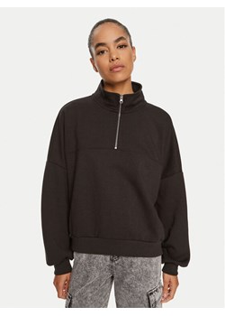 Vans Bluza Elevated VN000J4J Czarny Loose Fit ze sklepu MODIVO w kategorii Bluzy damskie - zdjęcie 181097145