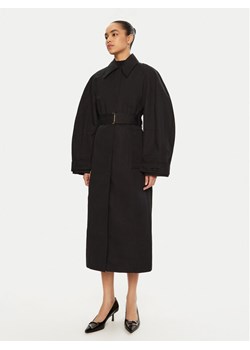 JACQUEMUS Trencz 24E241CO051 Czarny Regular Fit ze sklepu MODIVO w kategorii Płaszcze damskie - zdjęcie 181098148