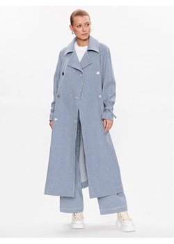 Remain Trencz Striped Trench 500411403 Niebieski Regular Fit ze sklepu MODIVO w kategorii Płaszcze damskie - zdjęcie 181098498