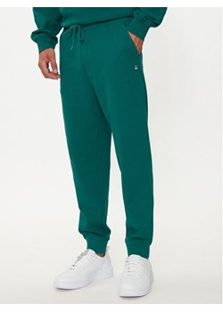 United Colors Of Benetton Spodnie dresowe 342ZUF01B Zielony Regular Fit ze sklepu MODIVO w kategorii Spodnie męskie - zdjęcie 181098838