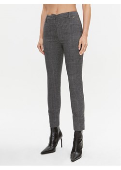 Liu Jo Spodnie materiałowe CF3304 T2529 Szary Regular Fit ze sklepu MODIVO w kategorii Spodnie damskie - zdjęcie 181098935