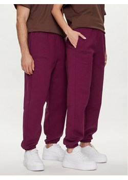 Pangaia Spodnie dresowe Archive 365 Heavyweight Fioletowy Loose Fit ze sklepu MODIVO w kategorii Spodnie męskie - zdjęcie 181099577
