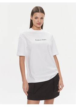 Calvin Klein T-Shirt Hero Logo Oversized T Shirt K20K206778 Biały Regular Fit ze sklepu MODIVO w kategorii Bluzki damskie - zdjęcie 181099595