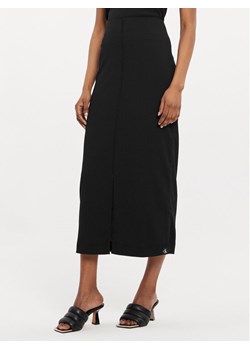Calvin Klein Jeans Spódnica midi J20J223144 Czarny Regular Fit ze sklepu MODIVO w kategorii Spódnice - zdjęcie 181099728