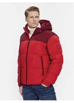 Tommy Hilfiger Kurtka zimowa New York MW0MW32771 Czerwony Regular Fit ze sklepu MODIVO w kategorii Kurtki męskie - zdjęcie 181100897
