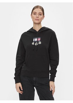 Tommy Jeans Bluza Tjw Bxy Daisy Flag Hoodie DW0DW17708 Czarny Regular Fit ze sklepu MODIVO w kategorii Bluzy damskie - zdjęcie 181101578