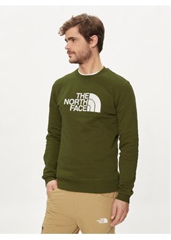 The North Face Bluza Drew Peak NF0A4SVR Zielony Regular Fit ze sklepu MODIVO w kategorii Bluzy męskie - zdjęcie 181103429