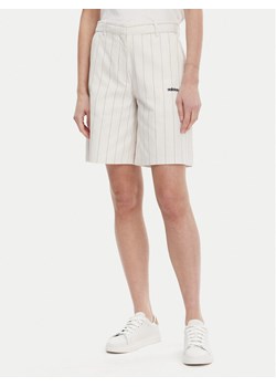 adidas Bermudy Pinstripe JC7684 Biały Loose Fit ze sklepu MODIVO w kategorii Szorty - zdjęcie 181103719