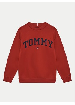 Tommy Hilfiger Bluza Varsity KB0KB09119 Czerwony Regular Fit ze sklepu MODIVO w kategorii Bluzy chłopięce - zdjęcie 181104288