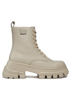 Tommy Jeans Trapery Tjw Chunky Leather Boot EN0EN02503 Beżowy ze sklepu MODIVO w kategorii Workery damskie - zdjęcie 181104696