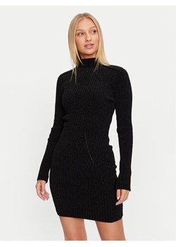 Guess Sukienka dzianinowa Keily W4BK27 Z3JE0 Czarny Regular Fit - id: 0000304255106 - marki Guess - 181105326 Guess Sukienka dzianinowa Keily W4BK27 Z3JE0 Czarny Regular Fit ze sklepu MODIVO w kategorii Sukienki - zdjęcie 181105326