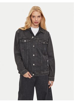 Karl Lagerfeld Jeans Kurtka jeansowa 246J1401 Szary Relaxed Fit ze sklepu MODIVO w kategorii Kurtki damskie - zdjęcie 181107047
