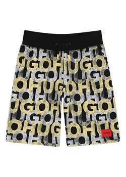 HUGO Szorty sportowe G00368 S Czarny Regular Fit ze sklepu MODIVO w kategorii Spodenki chłopięce - zdjęcie 181107385