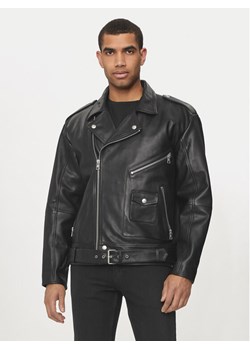 Calvin Klein Jeans Kurtka skórzana J30J325600 Czarny Regular Fit ze sklepu MODIVO w kategorii Kurtki męskie - zdjęcie 181111878