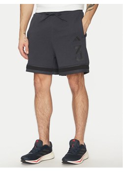 adidas Szorty sportowe Seasonal Essentials Sport JD8090 Czarny Regular Fit ze sklepu MODIVO w kategorii Spodenki męskie - zdjęcie 181112308