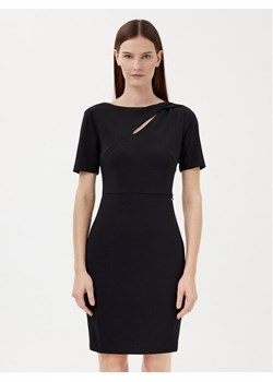 Calvin Klein Sukienka koktajlowa K20K208174 Czarny Regular Fit ze sklepu MODIVO w kategorii Sukienki - zdjęcie 181112575