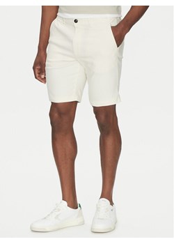 BOSS Szorty materiałowe 50536874 Écru Slim Fit ze sklepu MODIVO w kategorii Spodenki męskie - zdjęcie 181112925