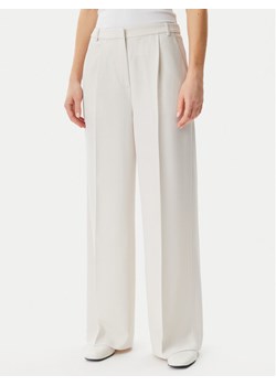 Calvin Klein Spodnie materiałowe Travel Twill K20K208214 Szary Wide Leg ze sklepu MODIVO w kategorii Spodnie damskie - zdjęcie 181114147