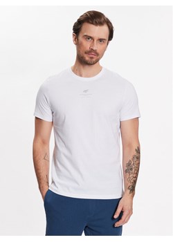 4F T-Shirt 4FSS23TTSHM363 Biały Regular Fit ze sklepu MODIVO w kategorii T-shirty męskie - zdjęcie 181114568