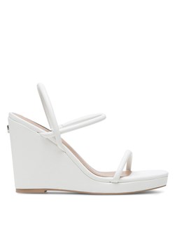 Nine West Sandały WFA2624-1 Biały ze sklepu MODIVO w kategorii Sandały damskie - zdjęcie 181114696