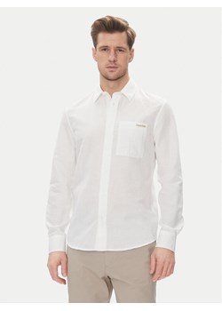 Calvin Klein Jeans Koszula J30J327295 Biały Regular Fit ze sklepu MODIVO w kategorii Koszule męskie - zdjęcie 181115365