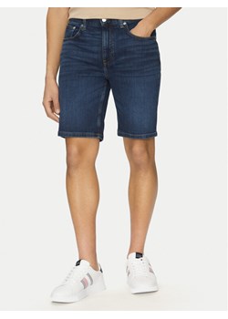 Tommy Hilfiger Szorty jeansowe Brooklyn MW0MW39196 Granatowy Slim Fit ze sklepu MODIVO w kategorii Spodenki męskie - zdjęcie 181115538