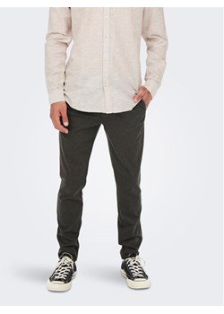 Only & Sons Chinosy 22022911 Szary Tapered Fit ze sklepu MODIVO w kategorii Spodnie męskie - zdjęcie 181116169