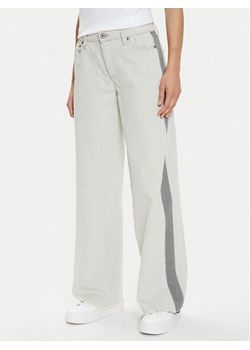 Please Jeansy P2ZBCJ8CA6 Beżowy Relaxed Fit - id: 0000304184000 - marki Please - 181116218 Please Jeansy P2ZBCJ8CA6 Beżowy Relaxed Fit ze sklepu MODIVO w kategorii Jeansy damskie - zdjęcie 181116218