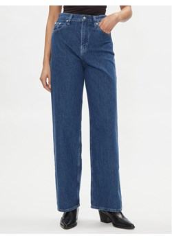 Calvin Klein Jeans Jeansy J20J223428 Granatowy Relaxed Fit ze sklepu MODIVO w kategorii Jeansy damskie - zdjęcie 181117116