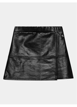 Calvin Klein Jeans Spódnica z imitacji skóry Spacer IG0IG02295 Czarny Regular Fit ze sklepu MODIVO w kategorii Spódnice dziewczęce - zdjęcie 181117796