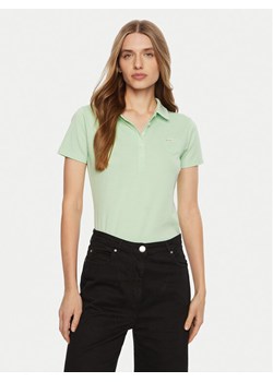 Guess Polo W5RP47 KARS2 Zielony Regular Fit ze sklepu MODIVO w kategorii Bluzki damskie - zdjęcie 181119648