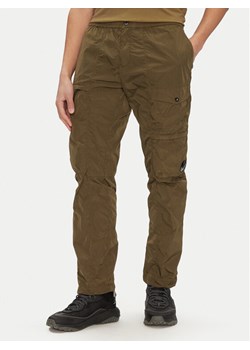 C.P. Company Spodnie materiałowe 18CMPA063A005904G Zielony Regular Fit ze sklepu MODIVO w kategorii Spodnie męskie - zdjęcie 181120097