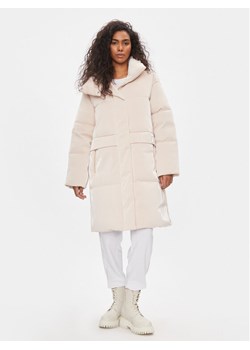 Calvin Klein Jeans Kurtka zimowa J20J222172 Écru Oversize ze sklepu MODIVO w kategorii Kurtki damskie - zdjęcie 181120247