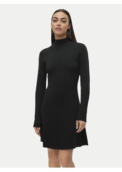 Vero Moda Sukienka dzianinowa Gold 10311379 Czarny Regular Fit ze sklepu MODIVO w kategorii Sukienki - zdjęcie 181121489