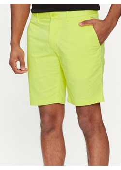 Tommy Hilfiger Szorty materiałowe Brooklyn MW0MW23563 Żółty Regular Fit ze sklepu MODIVO w kategorii Spodenki męskie - zdjęcie 181122077