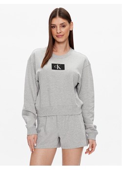 Calvin Klein Underwear Bluza 000QS6942E Szary Regular Fit ze sklepu MODIVO w kategorii Bluzy damskie - zdjęcie 181122497