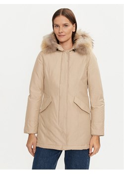 Woolrich Kurtka puchowa Arctic Raccoon CFWWOU0538FRUT0001 Beżowy Regular Fit ze sklepu MODIVO w kategorii Kurtki damskie - zdjęcie 181122755