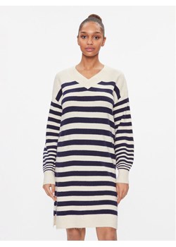 Vero Moda Sukienka dzianinowa 10291350 Beżowy Loose Fit ze sklepu MODIVO w kategorii Sukienki - zdjęcie 181123145