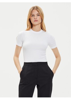 Calvin Klein T-Shirt K20K207322 Biały Slim Fit ze sklepu MODIVO w kategorii Bluzki damskie - zdjęcie 181123197