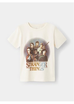 NAME IT T-Shirt STRANGER THINGS 13227698 Biały Regular Fit - id: 0000303523534 - marki Name It - 181123375 NAME IT T-Shirt STRANGER THINGS 13227698 Biały Regular Fit ze sklepu MODIVO w kategorii Bluzki dziewczęce - zdjęcie 181123375