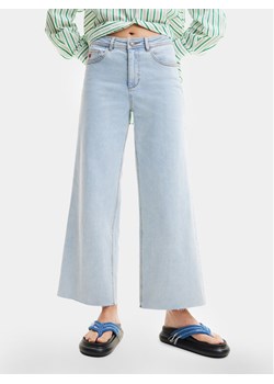 Desigual Jeansy Denver 24SWDD12 Błękitny Cropped Fit ze sklepu MODIVO w kategorii Jeansy damskie - zdjęcie 181124547