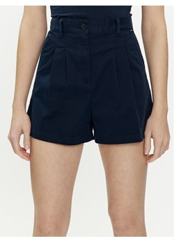 Tommy Jeans Szorty materiałowe Claire DW0DW17775 Granatowy Regular Fit ze sklepu MODIVO w kategorii Szorty - zdjęcie 181125159