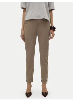 Vero Moda Chinosy Maya 10320549 Beżowy Regular Fit ze sklepu MODIVO w kategorii Spodnie damskie - zdjęcie 181125399