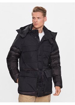 C.P. Company Parka Dynatec 13CMOW036A 006352M Czarny Regular Fit ze sklepu MODIVO w kategorii Parki męskie - zdjęcie 181126479