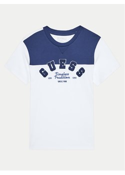 Guess T-Shirt L4BI20 I3Z14 Biały Regular Fit ze sklepu MODIVO w kategorii T-shirty chłopięce - zdjęcie 181126729