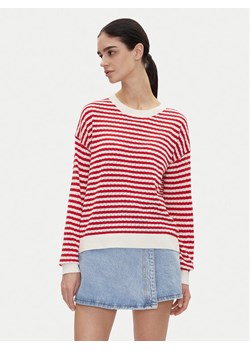 Pepe Jeans Sweter Poppy PL702278 Czerwony Regular Fit ze sklepu MODIVO w kategorii Swetry damskie - zdjęcie 181126939